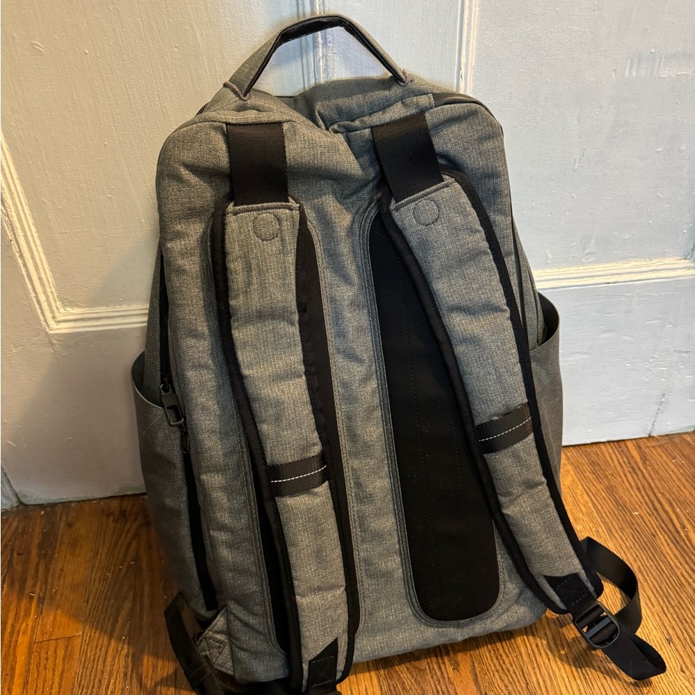 Lululemon Backpack - Picture 3 of 4
